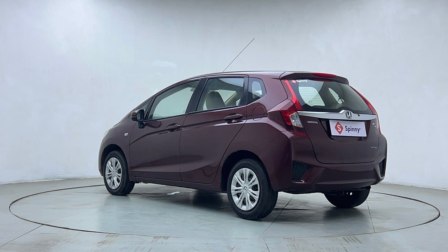 Used 2016 Honda Jazz SV Petrol Petrol Manual exterior LEFT REAR CORNER VIEW