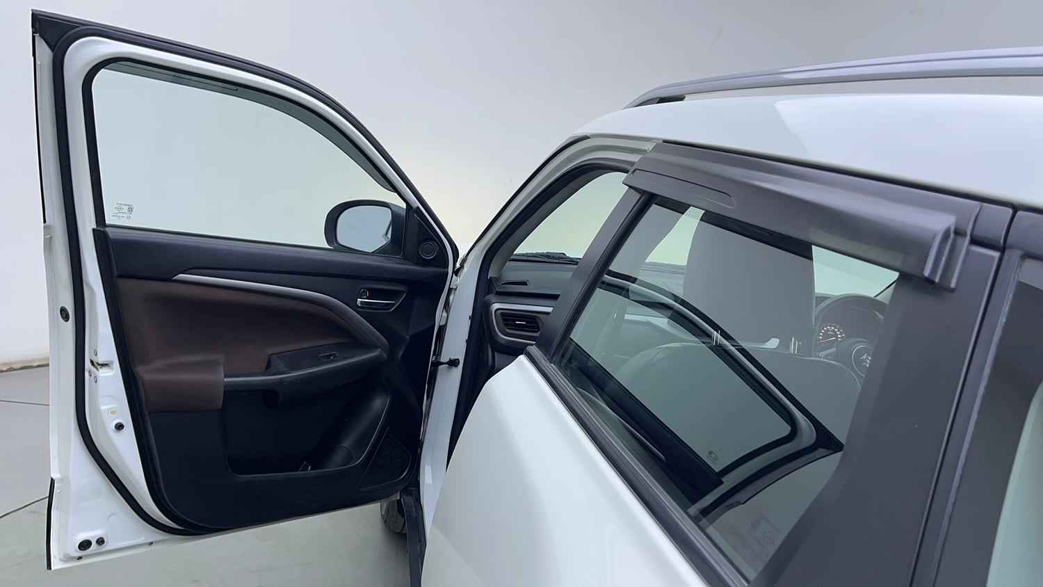 Used 2023 Maruti Suzuki Brezza ZXi Petrol Manual interior LEFT FRONT DOOR OPEN VIEW
