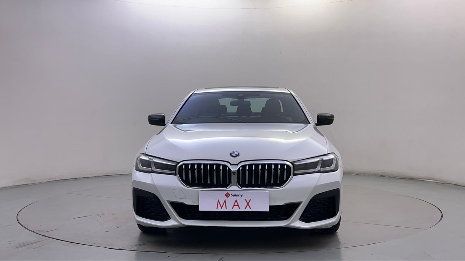 Used 2022 BMW 5 Series Carbon Edition Petrol Automatic exterior FRONT VIEW