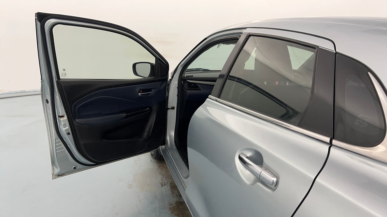 Used 2022 Maruti Suzuki Baleno Zeta MT Petrol Manual interior LEFT FRONT DOOR OPEN VIEW