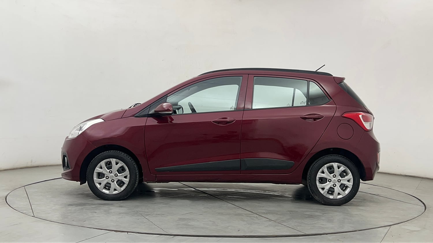 Used 2015 Hyundai Grand i10 Sportz 1.2 Kappa VTVT Petrol Manual exterior LEFT SIDE VIEW