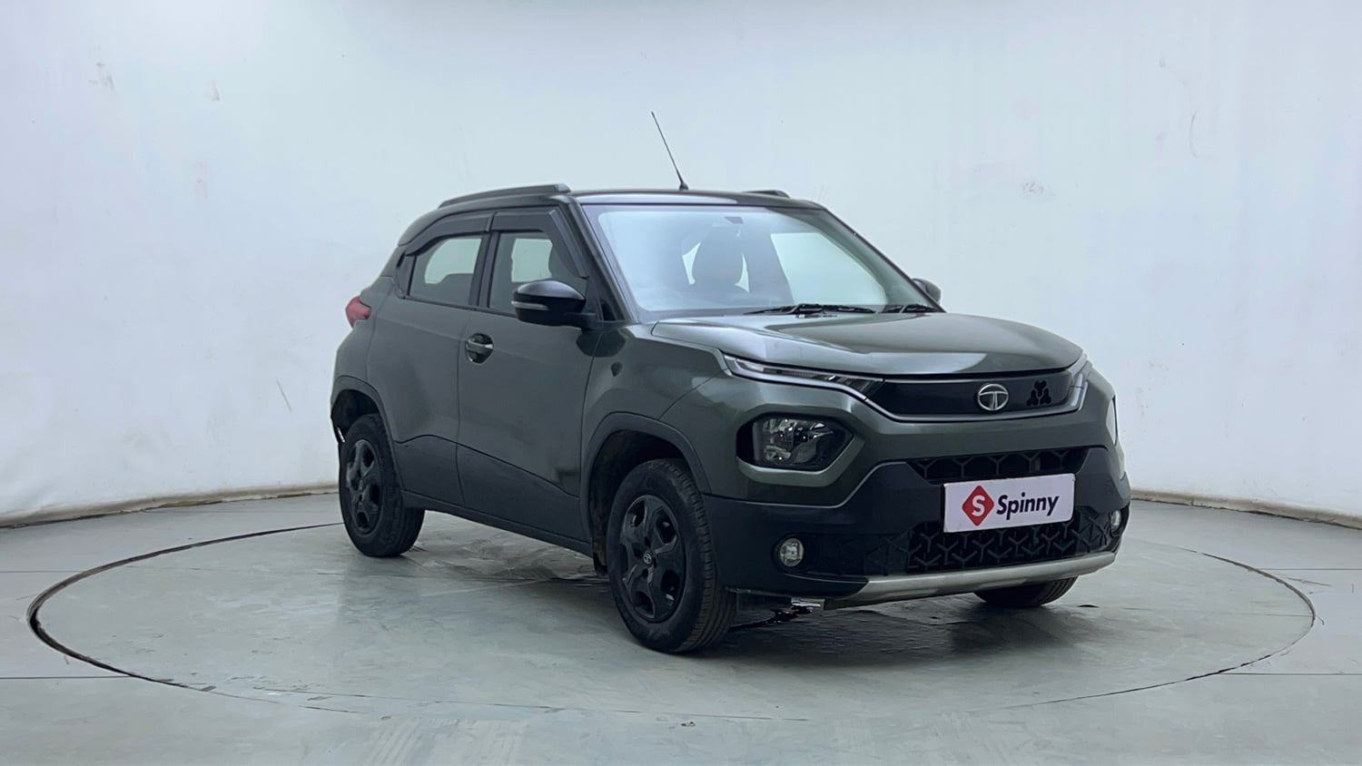 Used 2022 Tata Punch Accomplished AMT Petrol Automatic exterior RIGHT FRONT CORNER VIEW