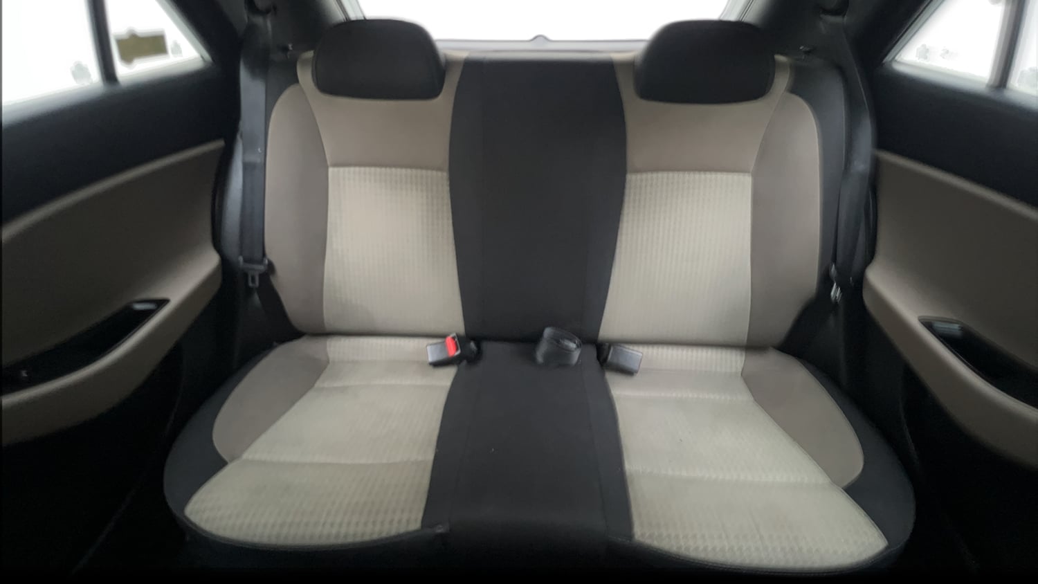 Used 2019 Hyundai Elite i20 Sportz Plus 1.2 CVT Petrol Automatic interior REAR SEAT CONDITION VIEW