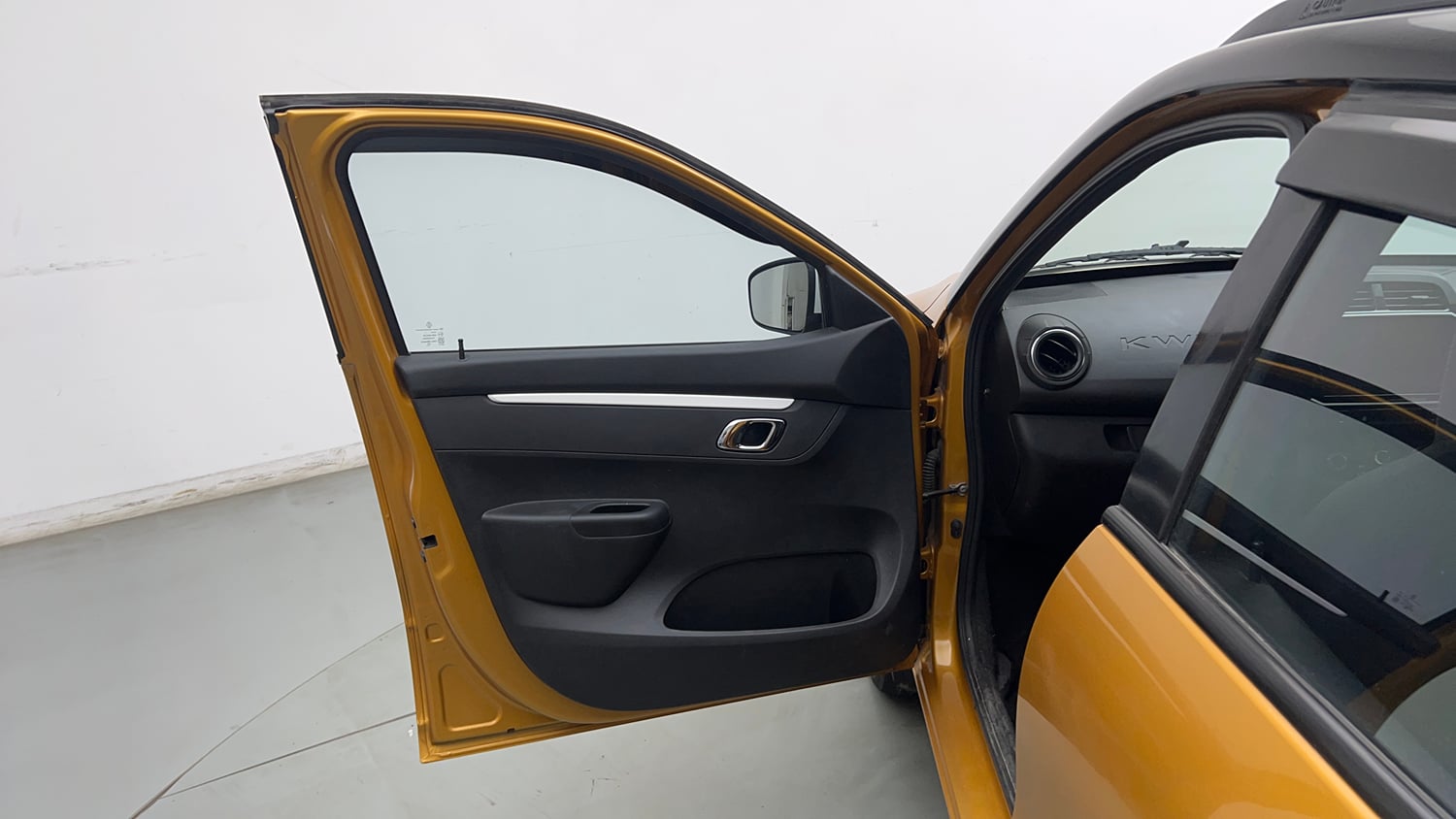 Used 2022 Renault Kwid CLIMBER AMT Petrol Automatic interior LEFT FRONT DOOR OPEN VIEW