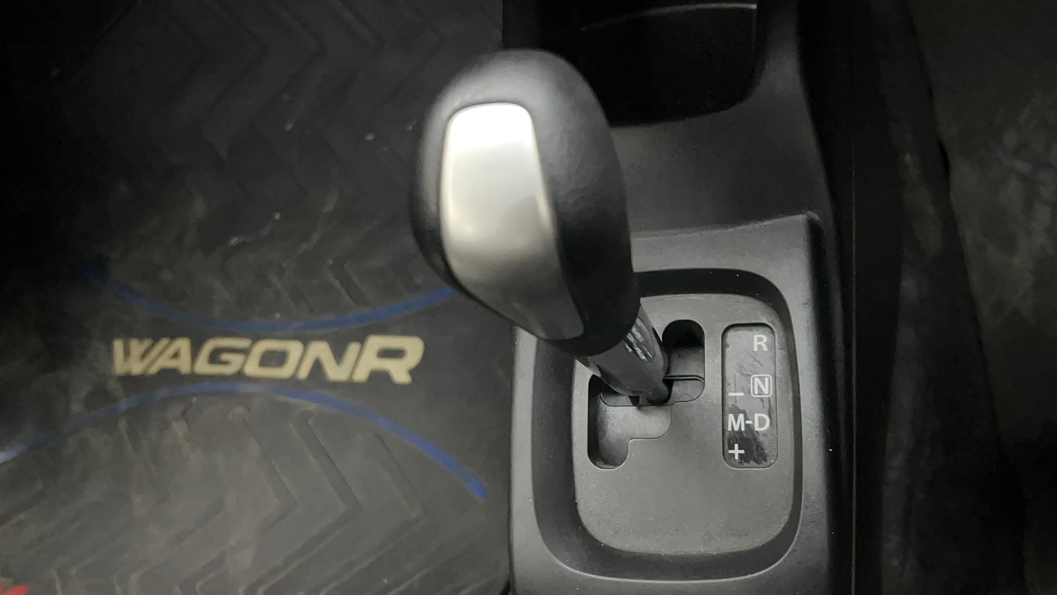 Used 2018 Maruti Suzuki Wagon R 1.0 VXI AMT (O) Petrol Automatic interior GEAR  KNOB VIEW