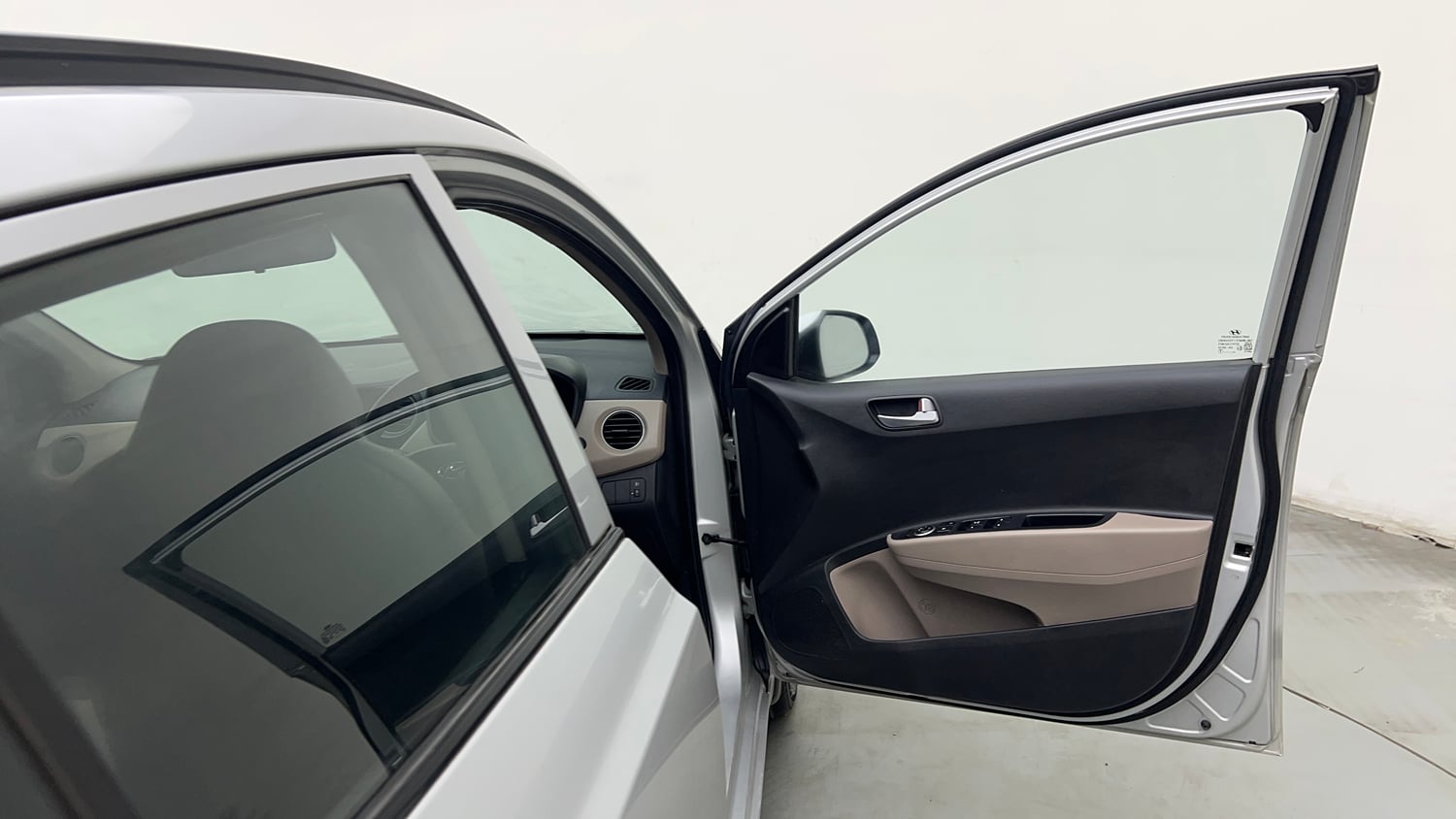 Used 2016 Hyundai Grand i10 Sportz 1.2 Kappa VTVT Petrol Manual interior RIGHT FRONT DOOR OPEN VIEW