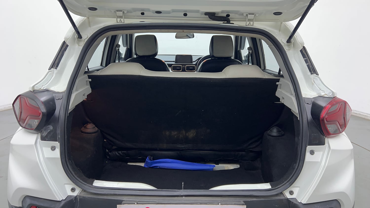 Used 2023 Tata Punch Accomplished AMT Petrol Automatic interior DICKY INSIDE VIEW