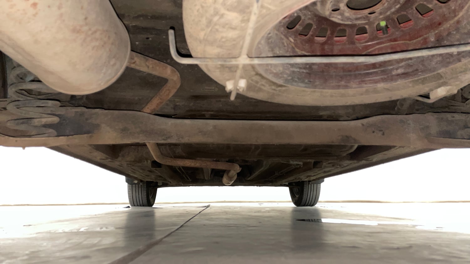 Used 2021 Renault Triber RXZ Petrol Manual extra REAR UNDERBODY VIEW (TAKEN FROM REAR)