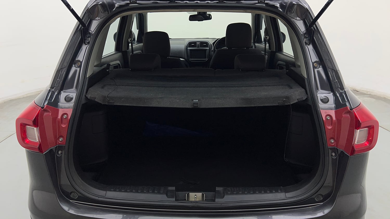 Used 2022 Toyota Urban Cruiser Premium Grade MT Petrol Manual interior DICKY INSIDE VIEW