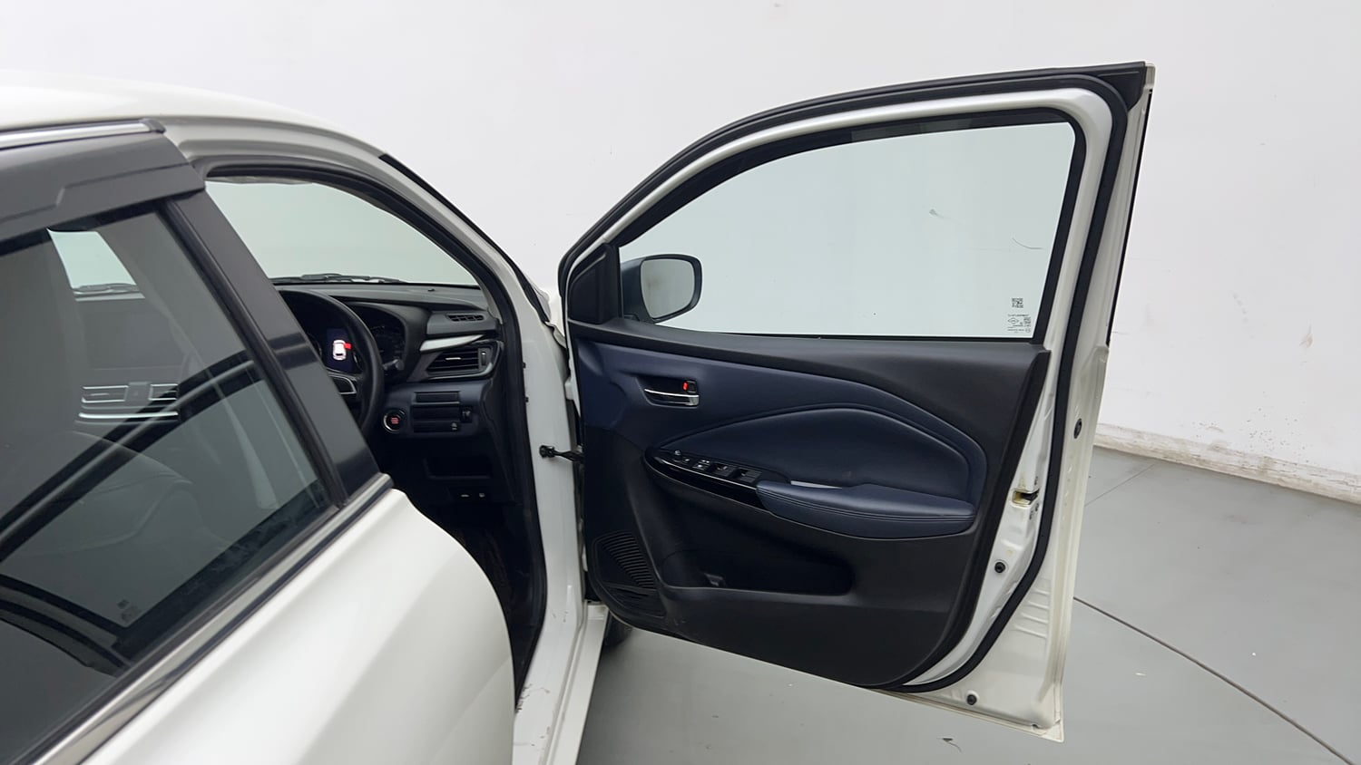 Used 2022 Maruti Suzuki Baleno Zeta MT Petrol Manual interior RIGHT FRONT DOOR OPEN VIEW