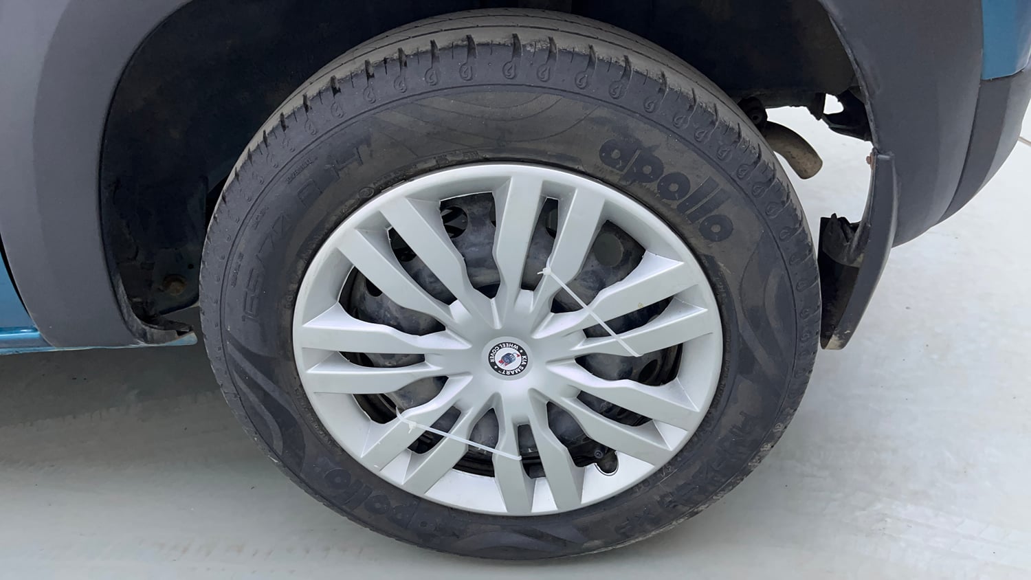 Used 2022 Renault Kwid RXT 1.0 (O) Petrol Manual tyres LEFT REAR TYRE RIM VIEW
