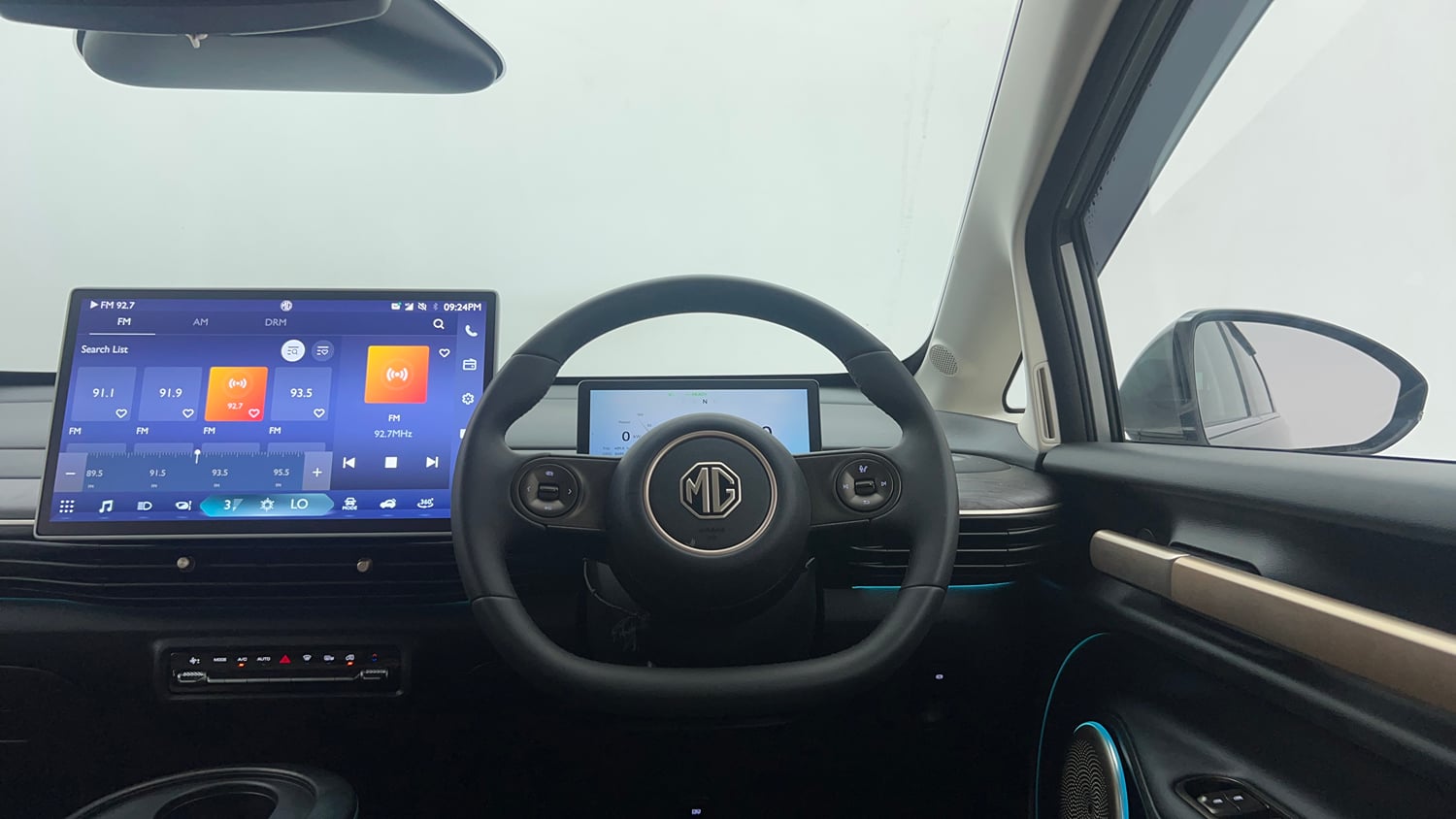 Used 2026 MG Motors Windsor EV Essence Pro Electric Automatic interior STEERING VIEW
