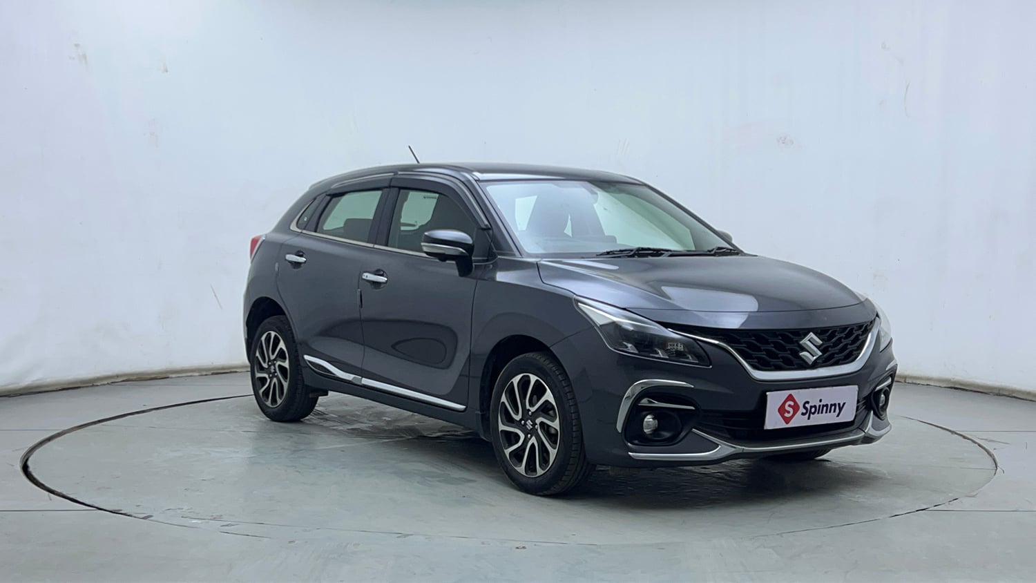 Used 2022 Maruti Suzuki Baleno Alpha MT Petrol Manual exterior RIGHT FRONT CORNER VIEW