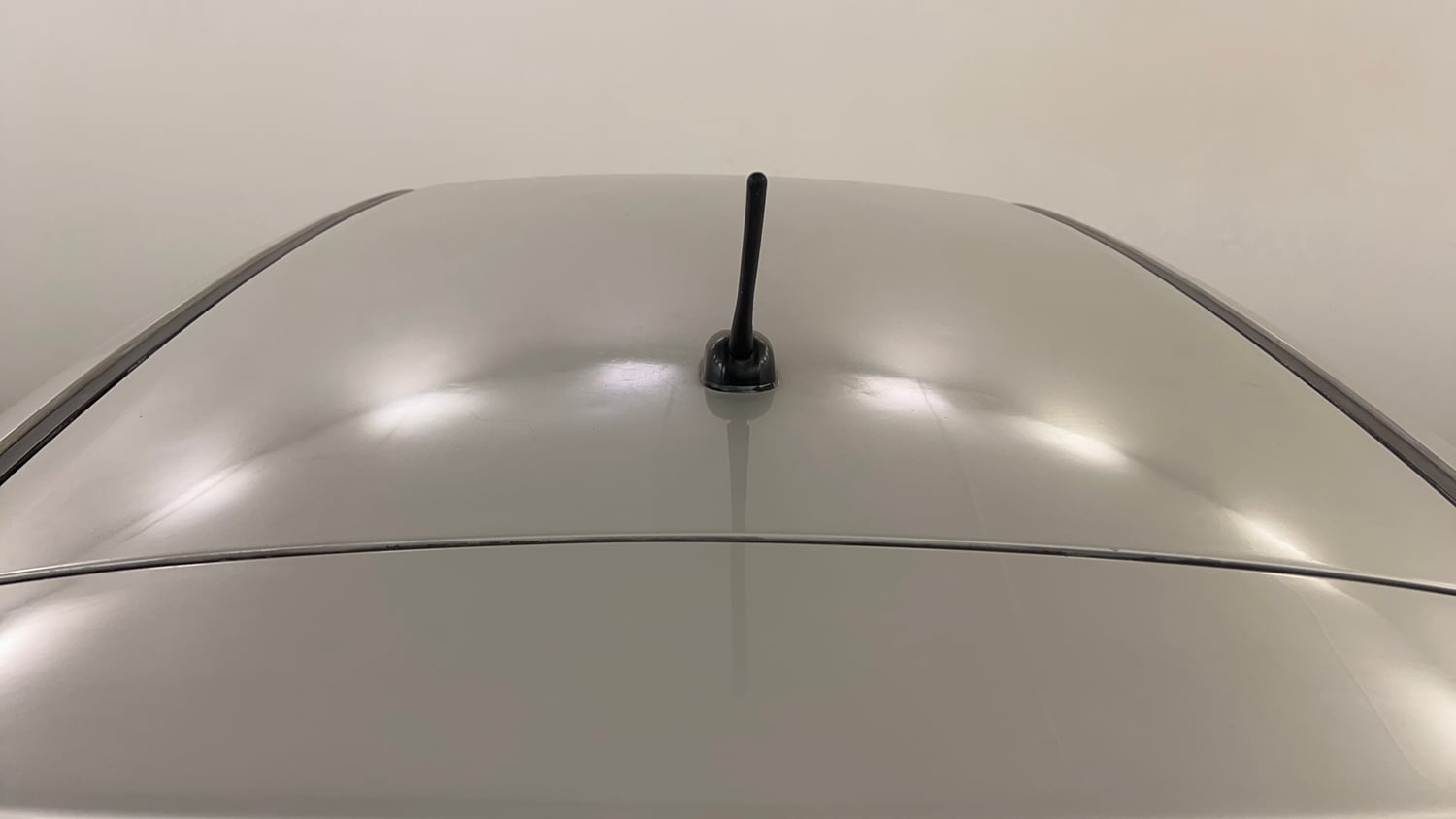 Used 2014 Maruti Suzuki Swift VXi Petrol Manual exterior EXTERIOR ROOF VIEW