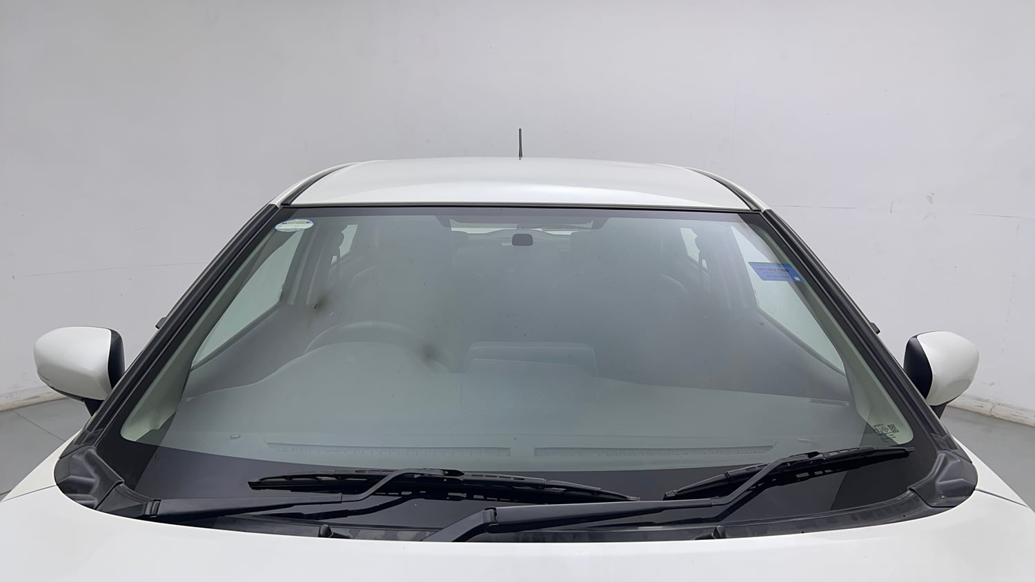 Used 2022 Maruti Suzuki Baleno Zeta MT Petrol Manual exterior FRONT WINDSHIELD VIEW