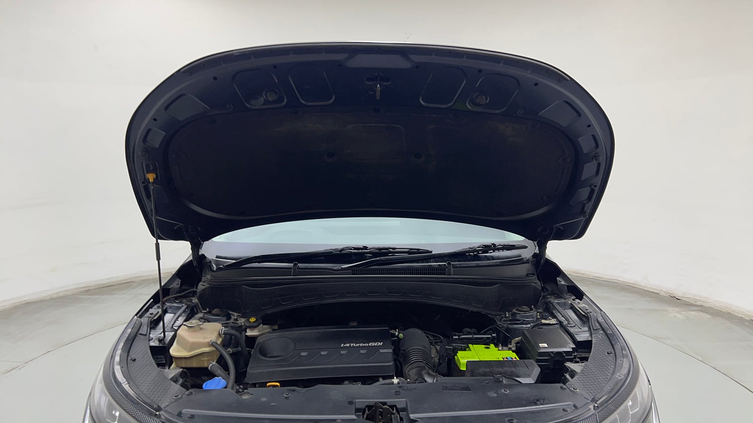 Used 2023 Kia Seltos X Line 1.4 DCT Petrol Automatic engine ENGINE & BONNET OPEN FRONT VIEW