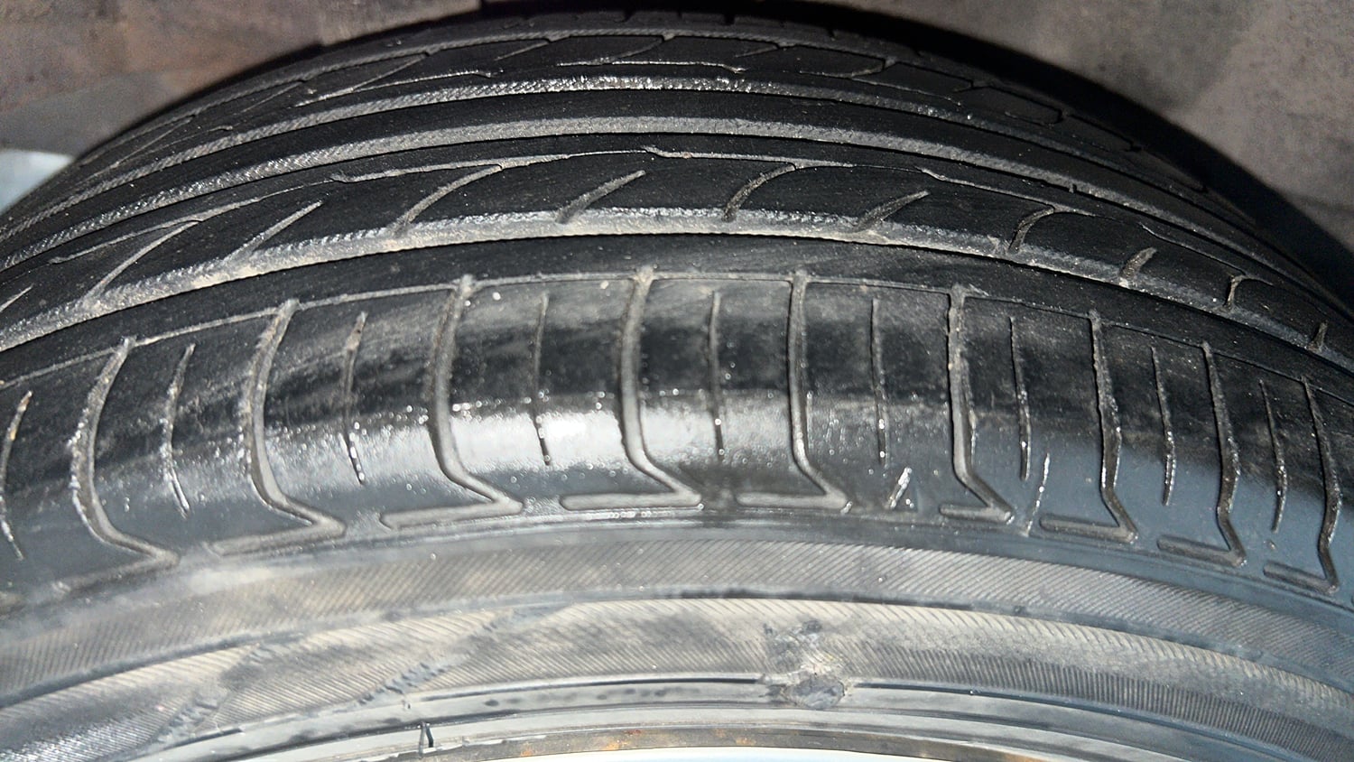 Used 2014 Honda Amaze 1.2 S i-VTEC Petrol Manual tyres RIGHT REAR TYRE TREAD VIEW
