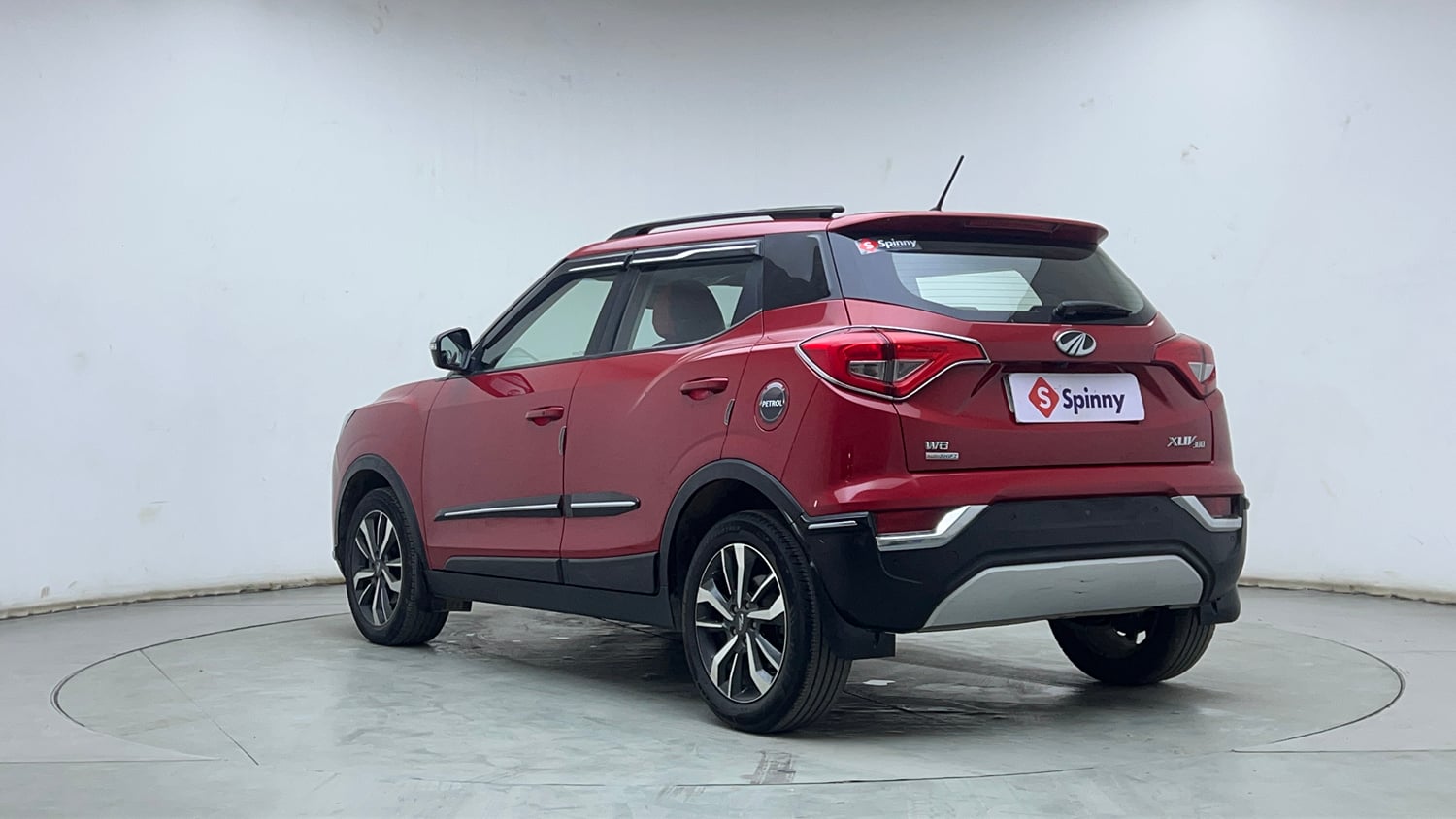 Used 2021 Mahindra XUV 300 W8 (O) 1.2 Petrol AMT Petrol Automatic exterior LEFT REAR CORNER VIEW