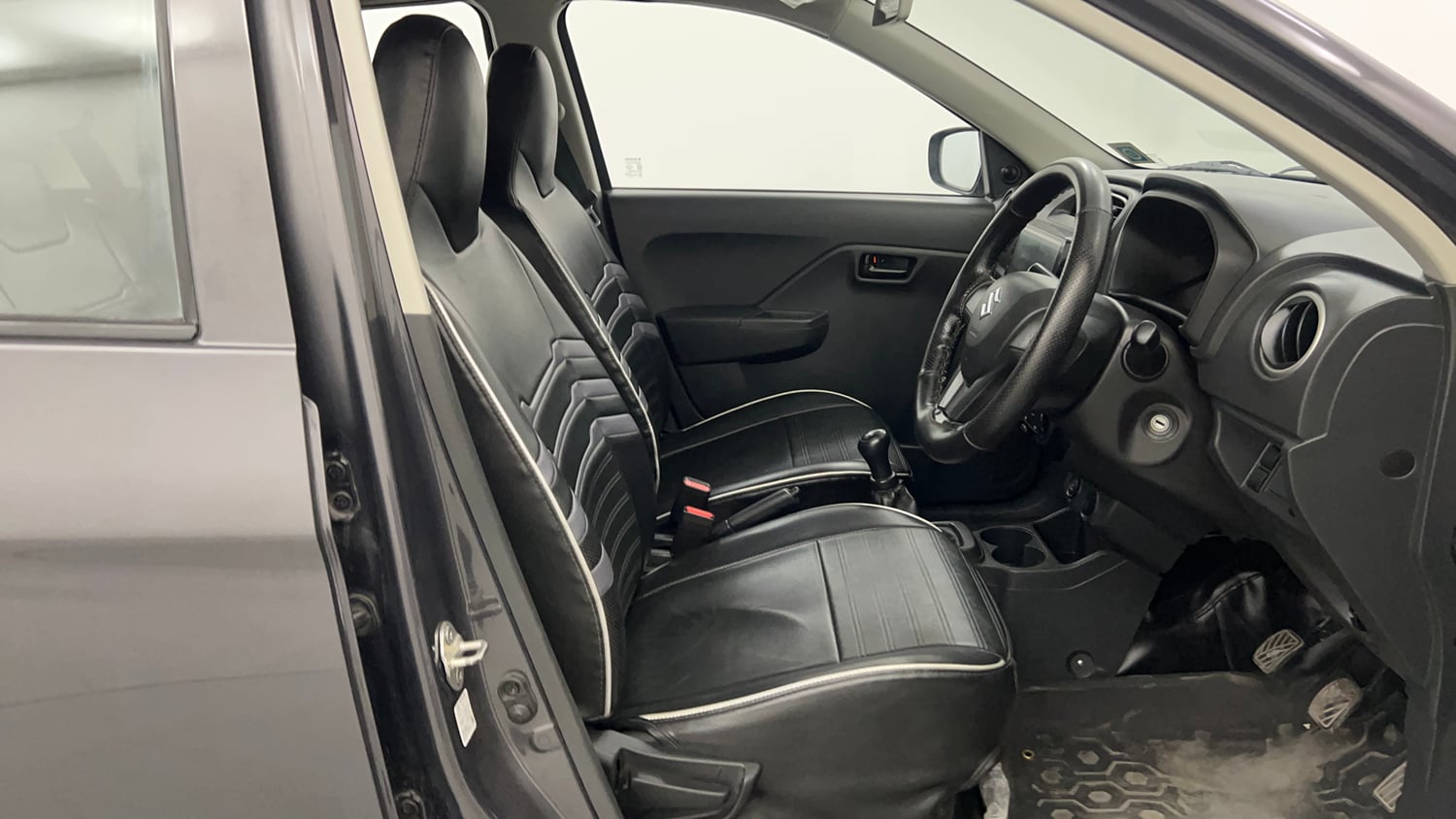 Used 2023 Maruti Suzuki Alto K10 VXi Petrol Manual interior RIGHT SIDE FRONT DOOR CABIN VIEW