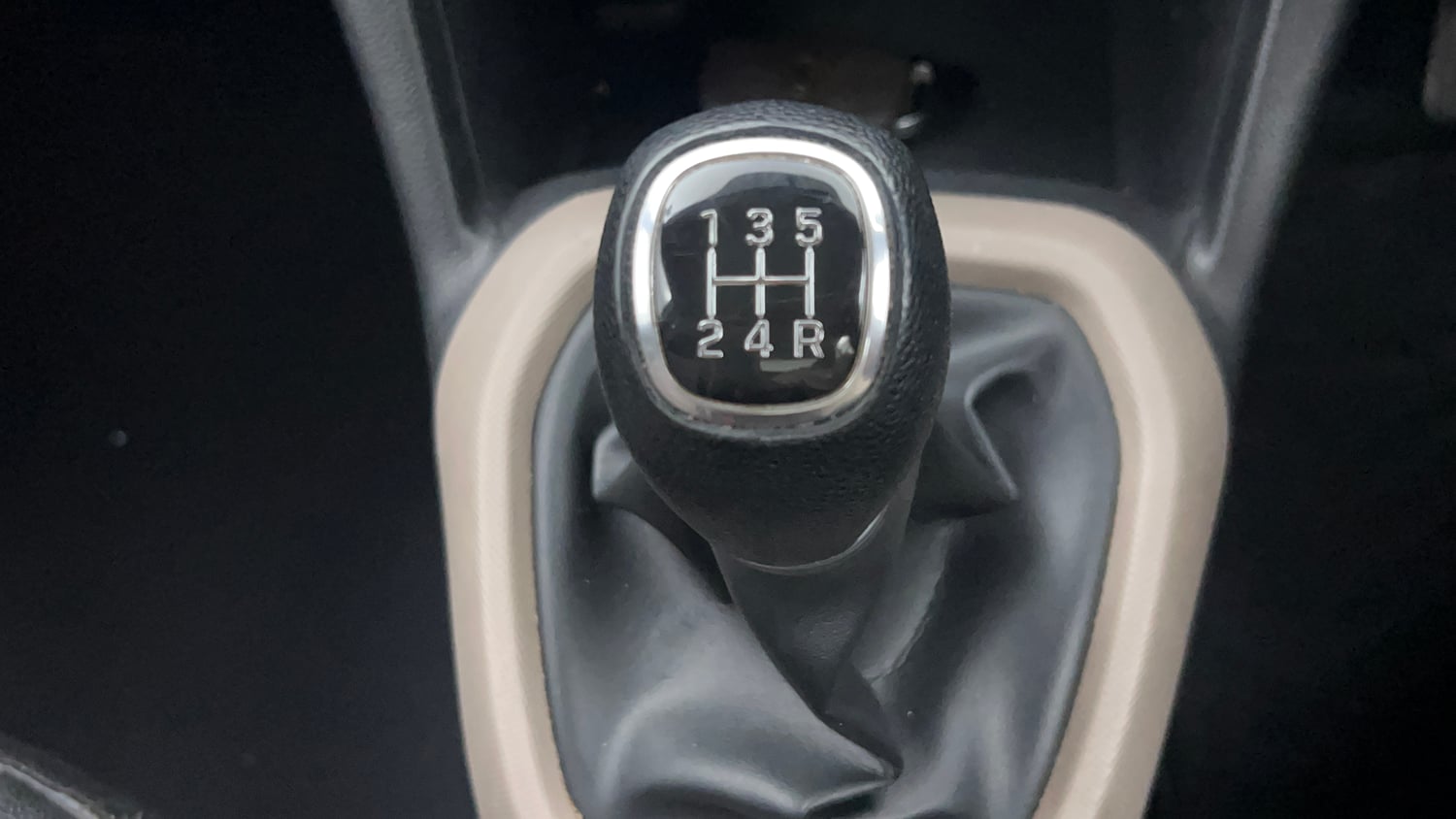 Used 2017 Hyundai Grand i10 Asta 1.2 Kappa VTVT Petrol Manual interior GEAR  KNOB VIEW