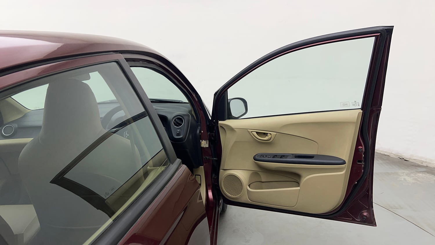Used 2014 Honda Amaze 1.2 S i-VTEC Petrol Manual interior RIGHT FRONT DOOR OPEN VIEW