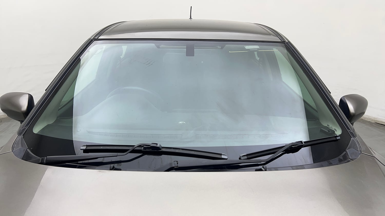 Used 2020 Maruti Suzuki Baleno Alpha Petrol Manual exterior FRONT WINDSHIELD VIEW