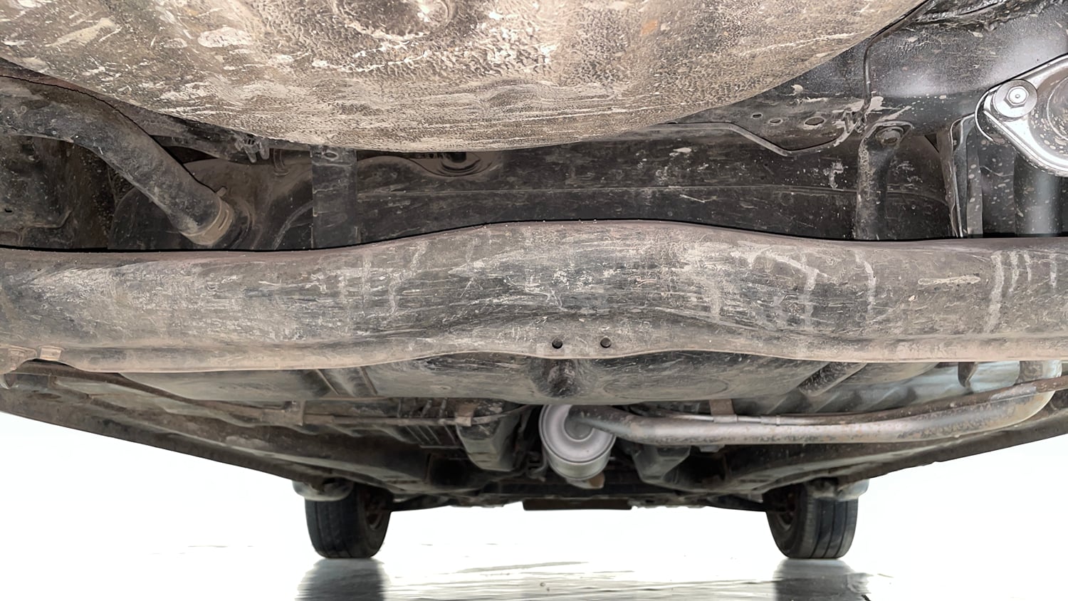 Used 2014 Honda Brio S MT Petrol Manual extra REAR UNDERBODY VIEW (TAKEN FROM REAR)