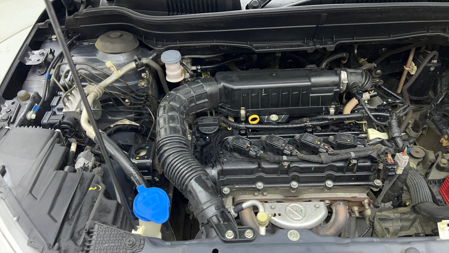 Used 2022 Toyota Urban Cruiser Premium Grade MT Petrol Manual engine ENGINE RIGHT SIDE VIEW