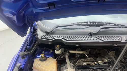Used 2016 Ford EcoSport Titanium 1.5L Ti-VCT Petrol Manual engine ENGINE RIGHT SIDE HINGE & APRON VIEW