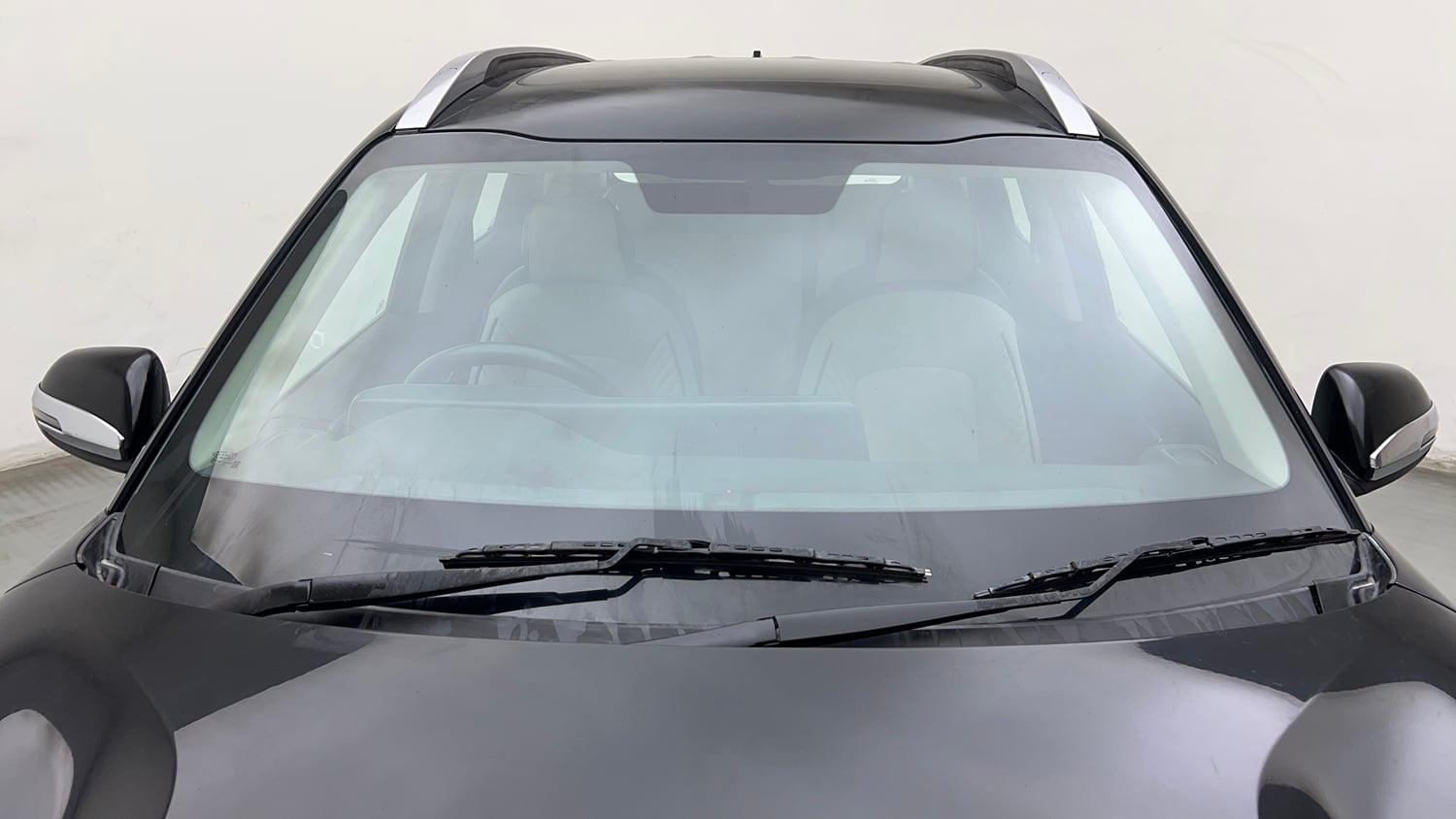 Used 2023 Kia Sonet HTX 1.0 Turbo Petrol DCT Petrol Automatic exterior FRONT WINDSHIELD VIEW