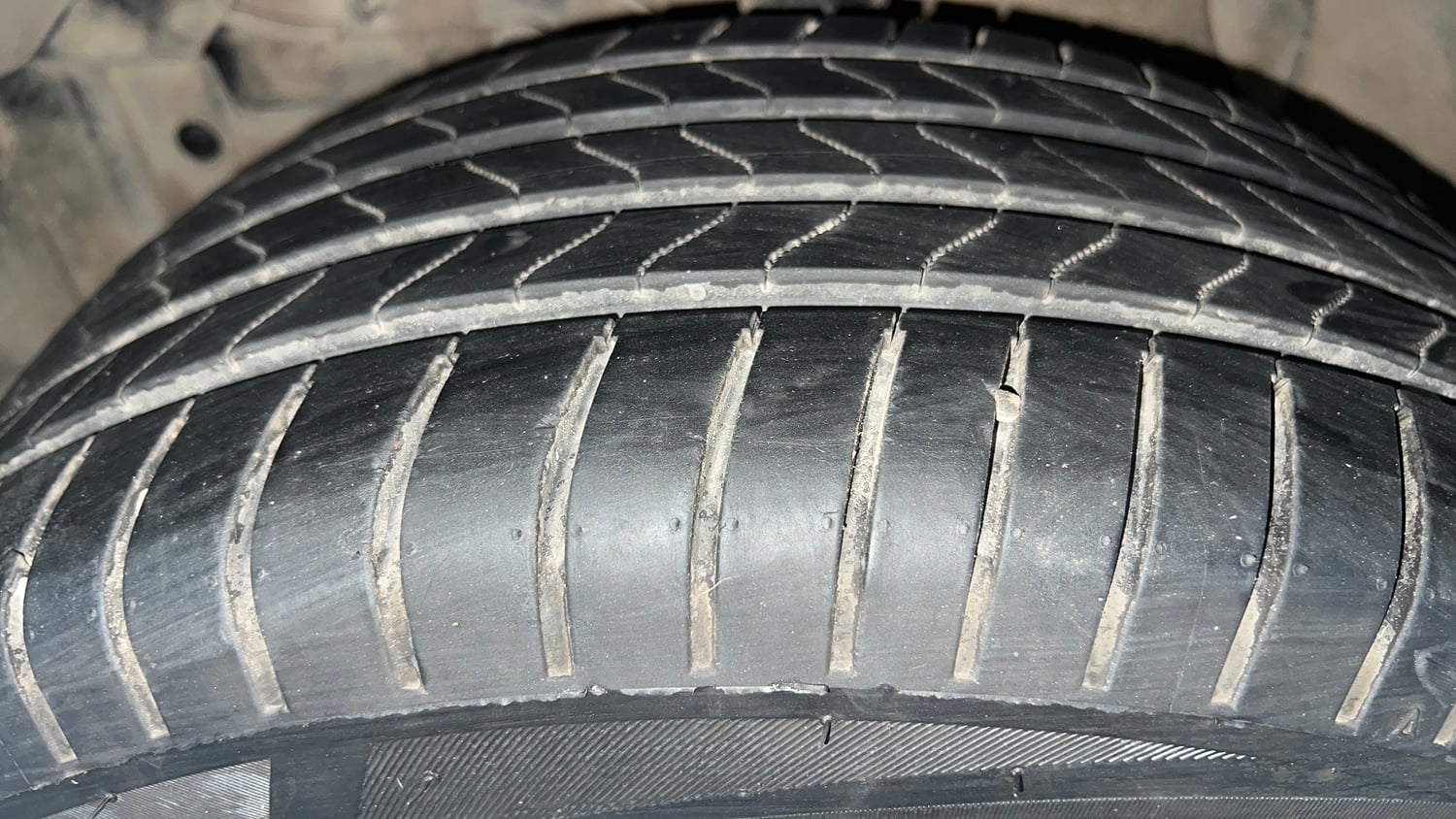 Used 2022 Toyota Urban Cruiser Premium Grade MT Petrol Manual tyres LEFT FRONT TYRE TREAD VIEW