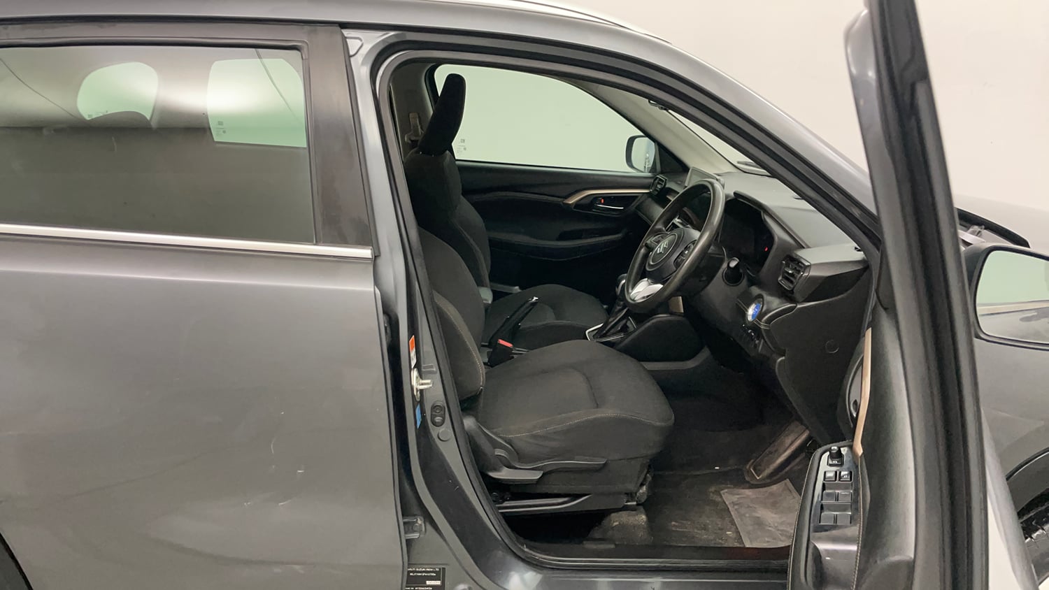 Used 2023 Maruti Suzuki Grand Vitara Zeta Plus Intelligent Hybrid eCVT Hybrid Automatic interior RIGHT SIDE FRONT DOOR CABIN VIEW