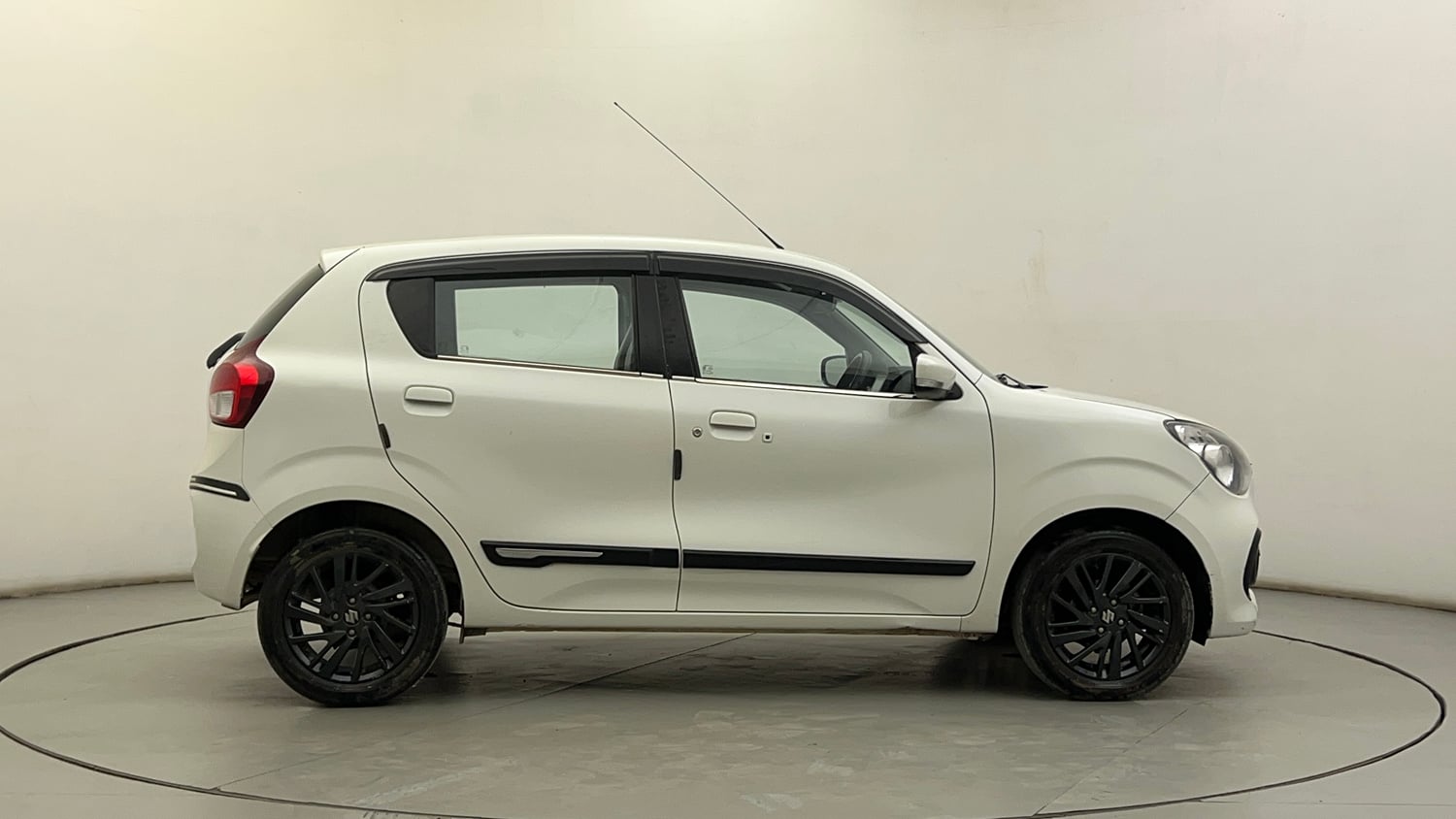 Used 2024 Maruti Suzuki Celerio ZXi Plus Petrol Manual exterior RIGHT SIDE VIEW