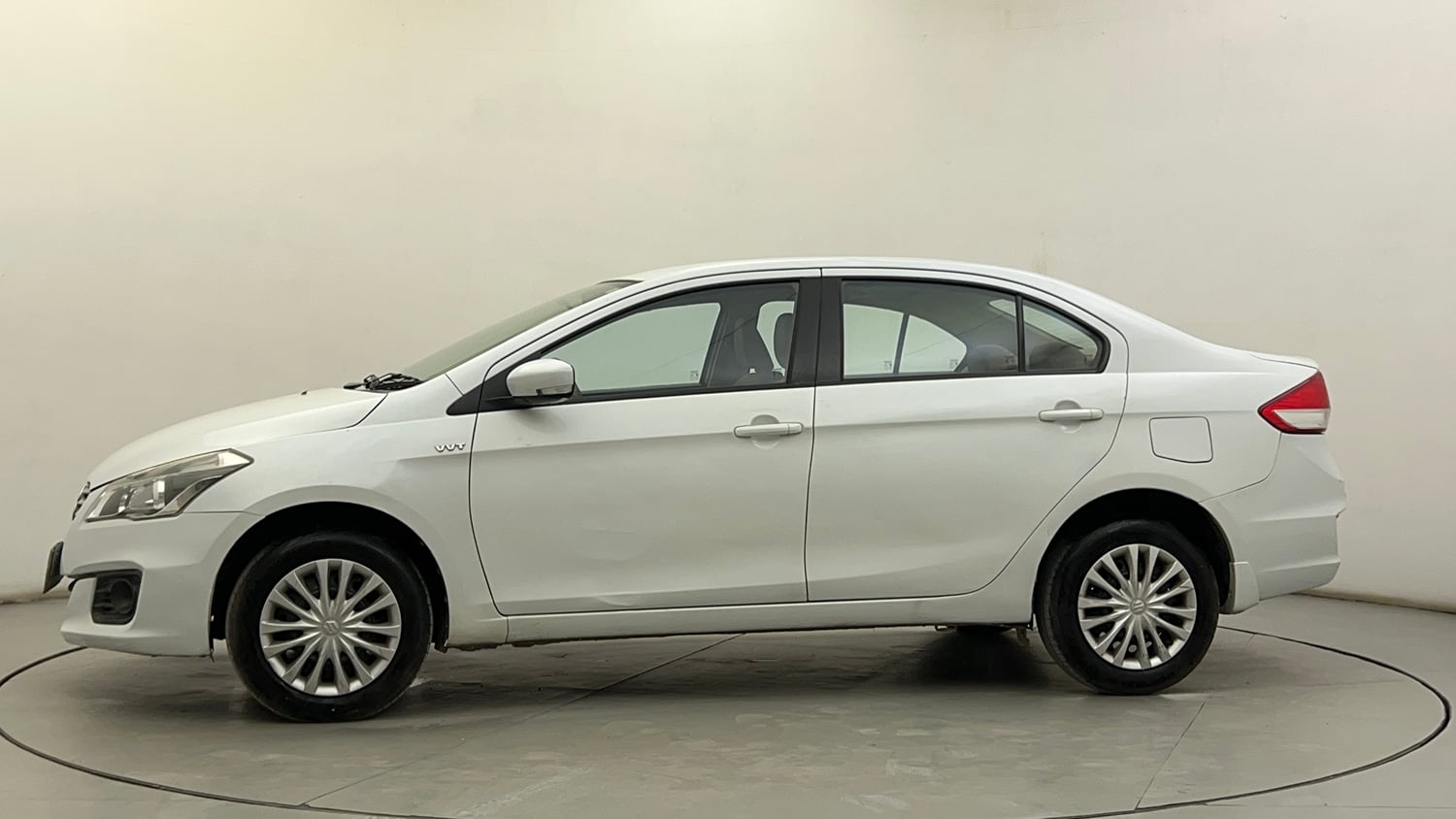Used 2016 Maruti Suzuki Ciaz VXi+ Petrol Manual exterior LEFT SIDE VIEW