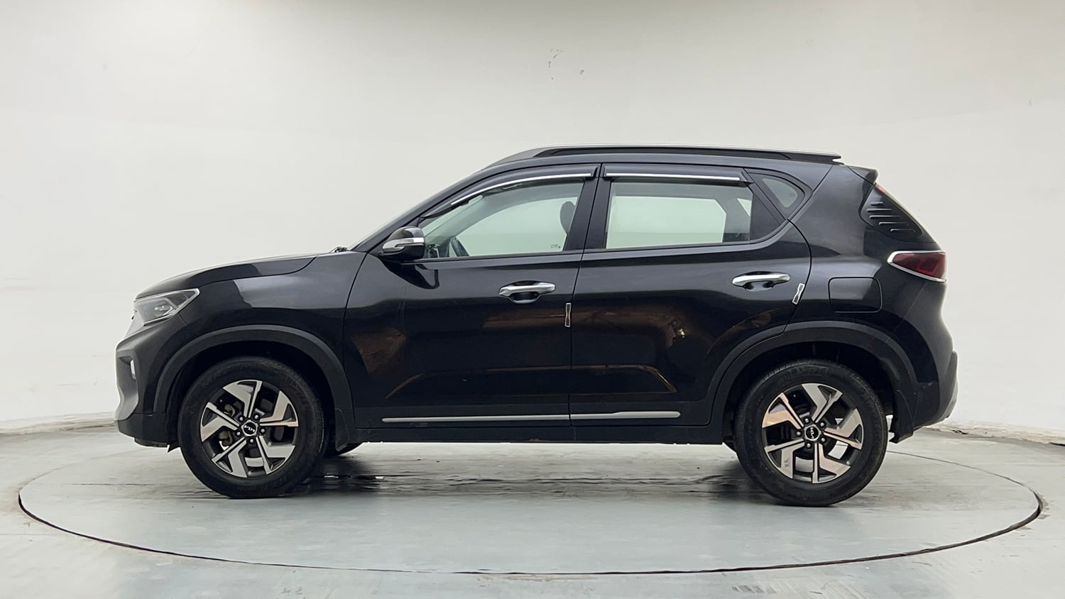 Used 2023 Kia Sonet HTX 1.0 Turbo Petrol DCT Petrol Automatic exterior LEFT SIDE VIEW