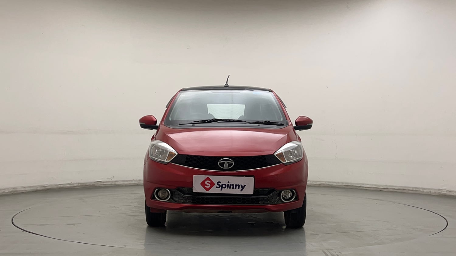 Used 2017 Tata Tiago Revotron XZA Petrol Automatic exterior FRONT VIEW