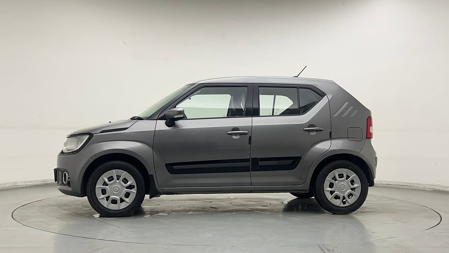 Used 2018 Maruti Suzuki Ignis Delta 1.2 AMT Petrol Automatic exterior LEFT SIDE VIEW