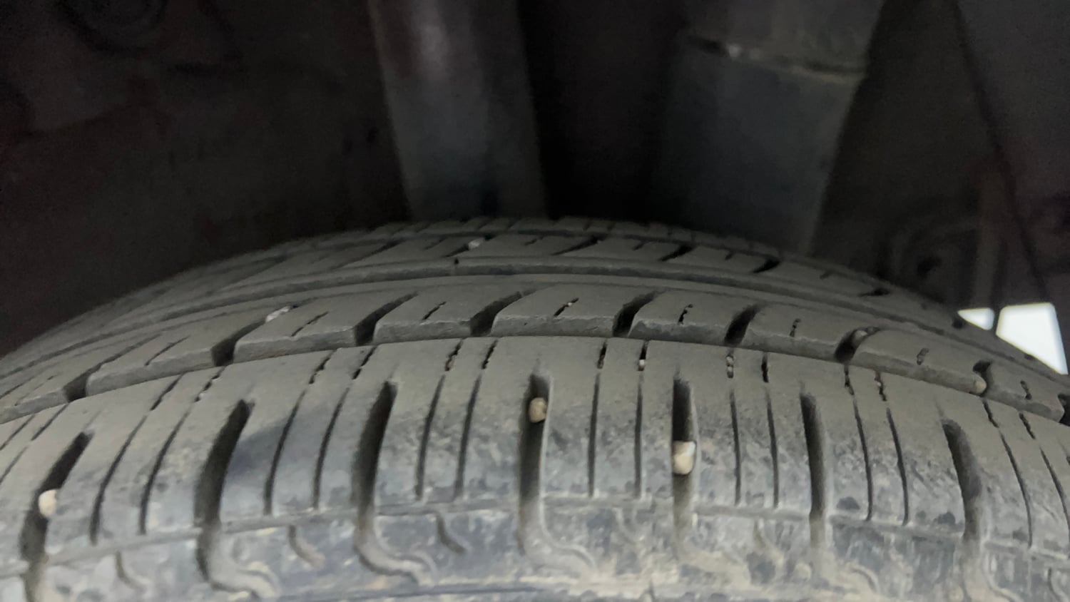 Used 2016 Hyundai Grand i10 Asta 1.2 Kappa VTVT Petrol Manual tyres LEFT REAR TYRE TREAD VIEW