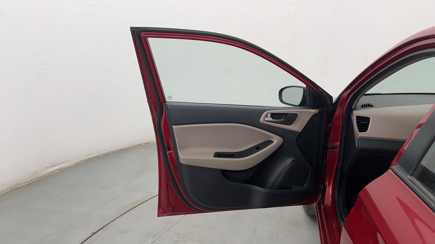 Used 2018 Hyundai Elite i20 Asta 1.2 (O) Petrol Manual interior LEFT FRONT DOOR OPEN VIEW