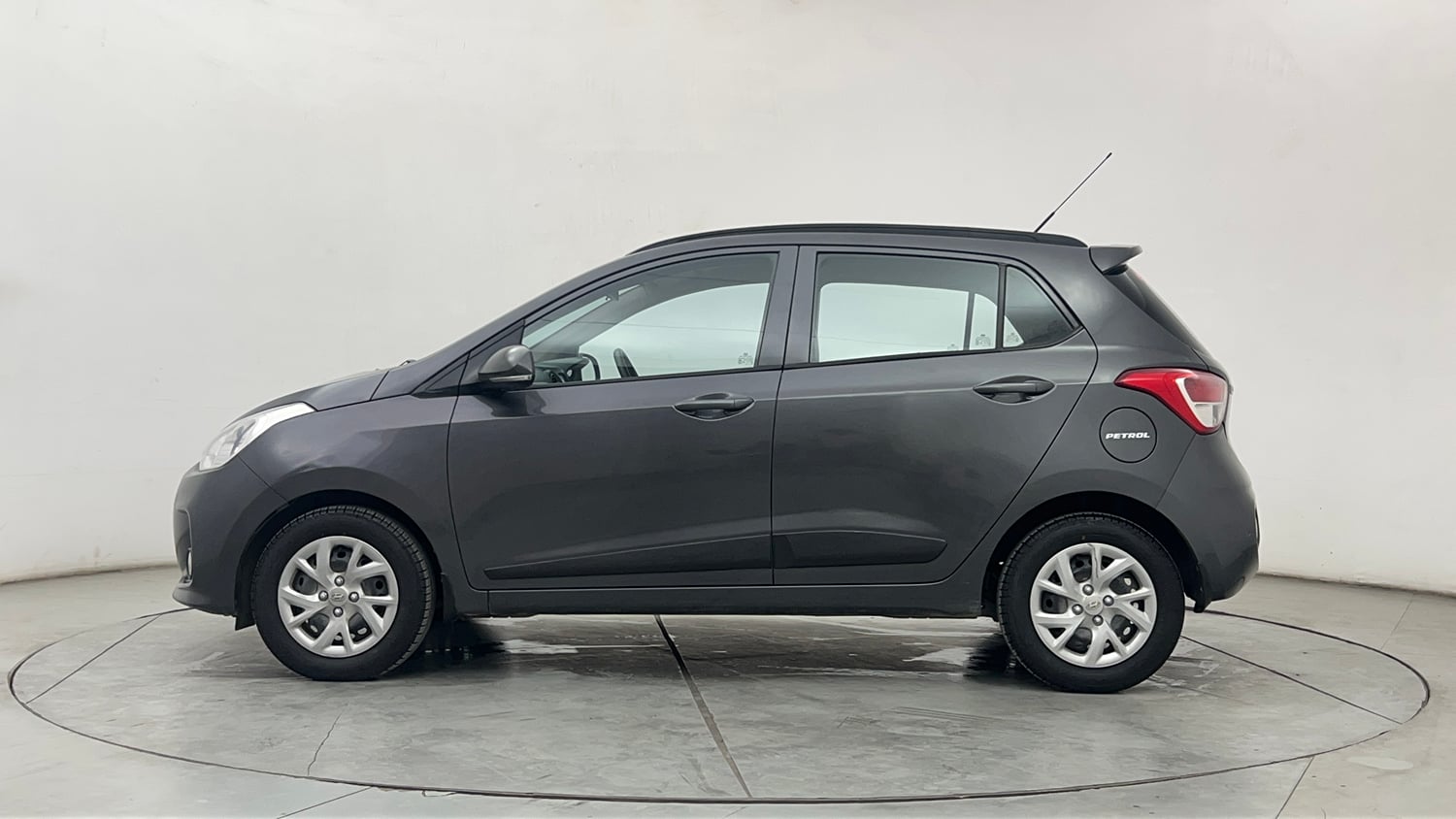 Used 2019 Hyundai Grand i10 Sportz 1.2 Kappa VTVT Petrol Manual exterior LEFT SIDE VIEW