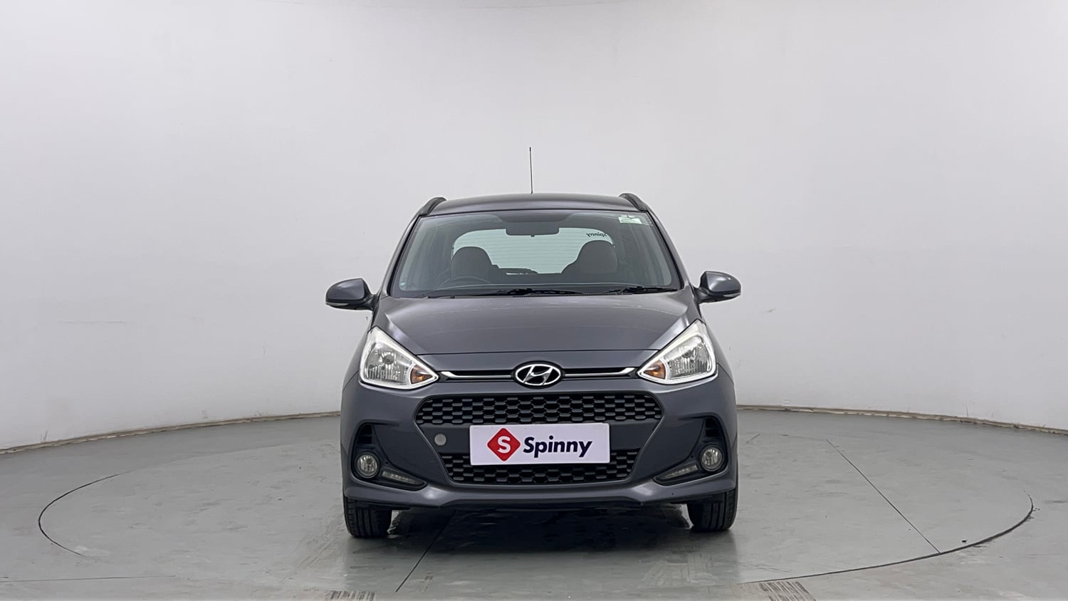 Used 2017 Hyundai Grand i10 Asta 1.2 Kappa VTVT Petrol Manual exterior FRONT VIEW