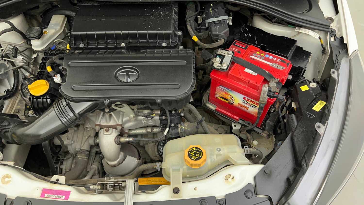 Used 2020 Tata Tiago XZ Plus Petrol Manual engine ENGINE LEFT SIDE VIEW