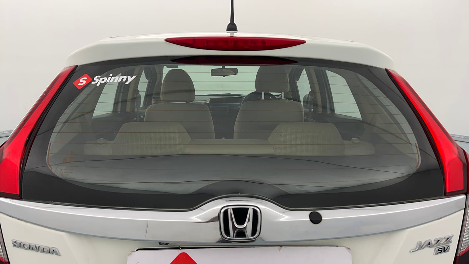 Used 2016 Honda Jazz SV Petrol Petrol Manual exterior BACK WINDSHIELD VIEW
