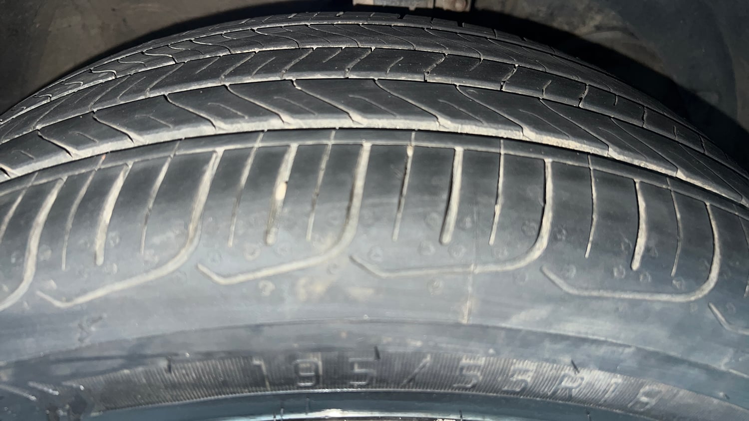 Used 2020 Maruti Suzuki Baleno Alpha Petrol Manual tyres RIGHT FRONT TYRE TREAD VIEW