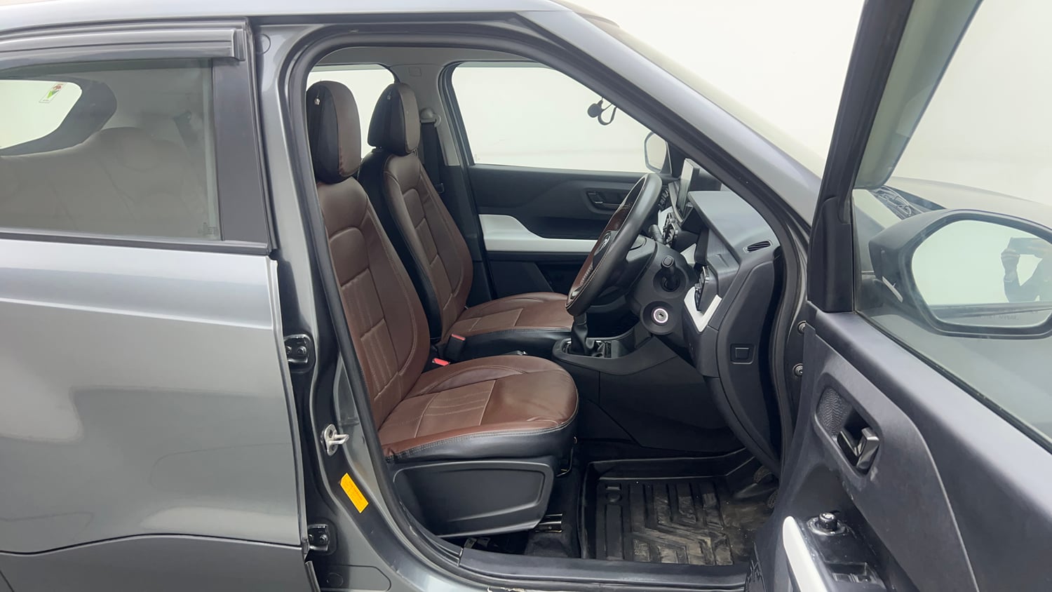 Used 2024 Tata Punch Pure MT Petrol Manual interior RIGHT SIDE FRONT DOOR CABIN VIEW