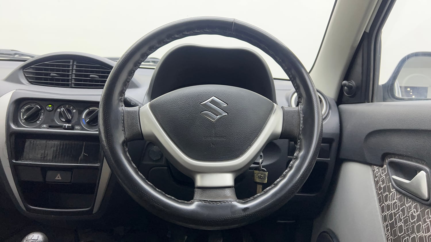 Used 2017 Maruti Suzuki Alto 800 LXi (O) Petrol Manual interior STEERING VIEW