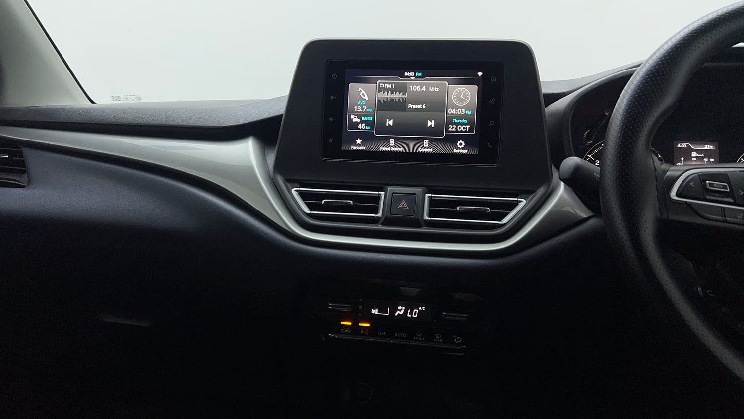 Used 2022 Maruti Suzuki Baleno Zeta MT Petrol Manual interior MUSIC SYSTEM & AC CONTROL VIEW