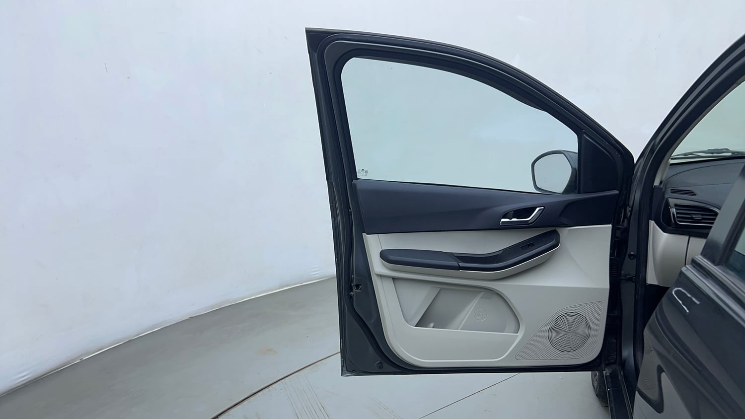 Used 2022 Tata Tiago XZ Plus CNG Cng Manual interior LEFT FRONT DOOR OPEN VIEW