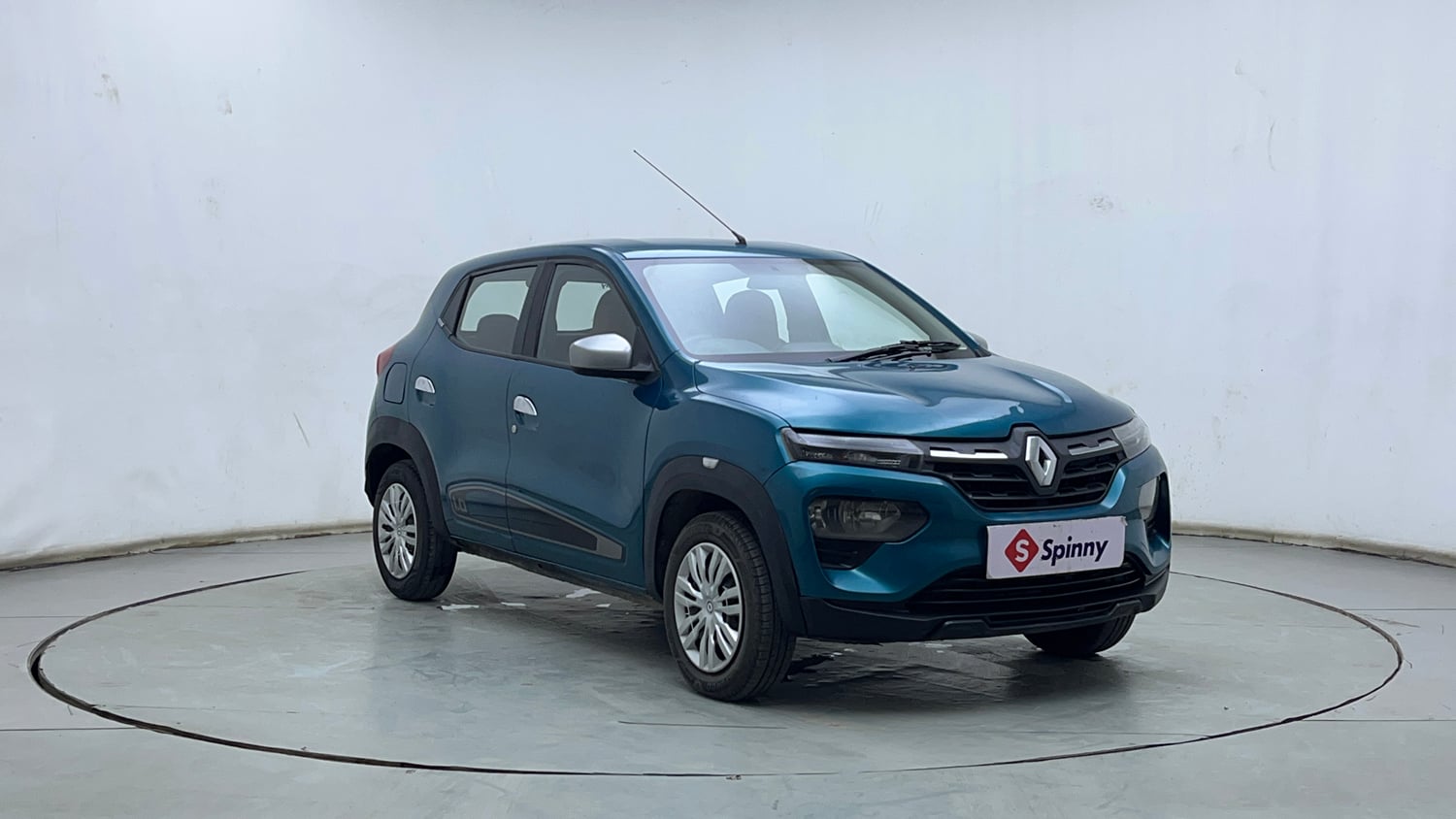 Used 2022 Renault Kwid RXT 1.0 (O) Petrol Manual exterior RIGHT FRONT CORNER VIEW
