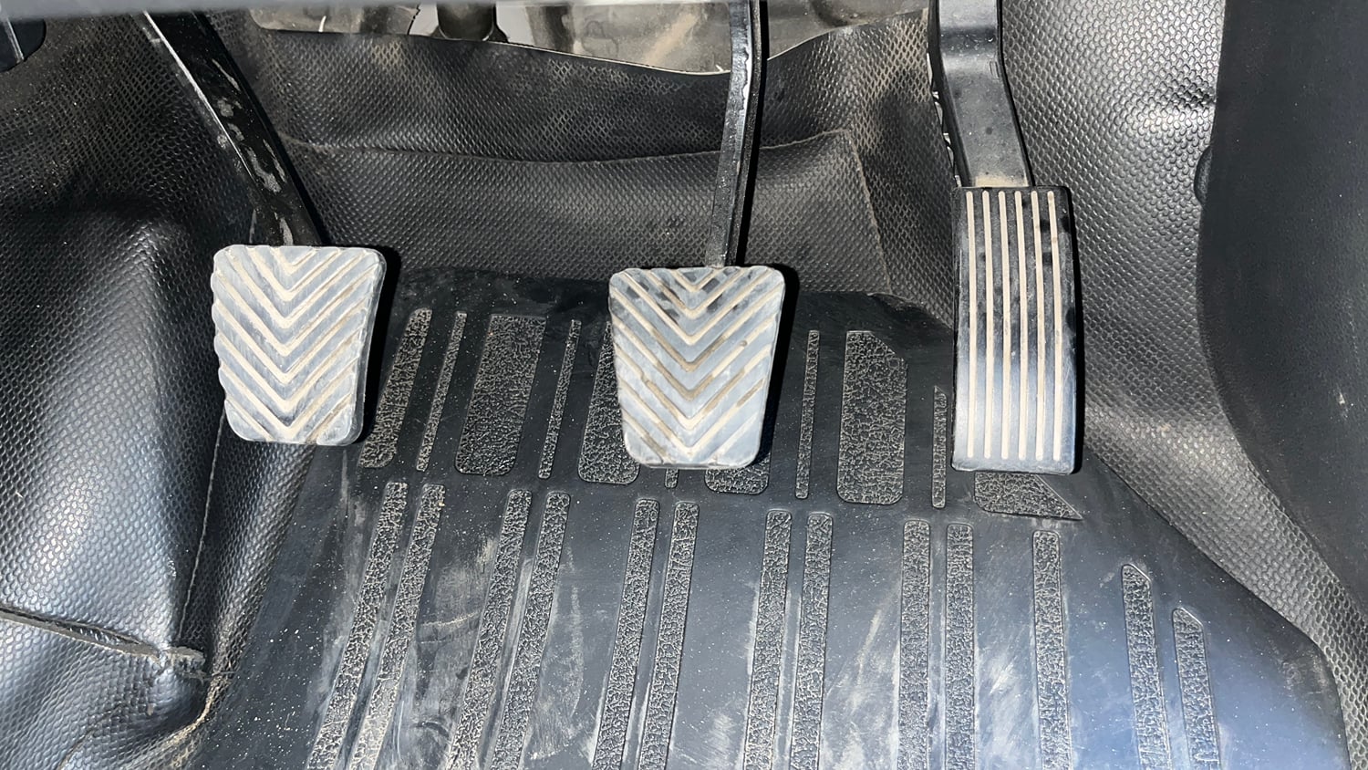 Used 2017 Hyundai Elite i20 Sportz 1.2 Petrol Manual interior PEDALS VIEW